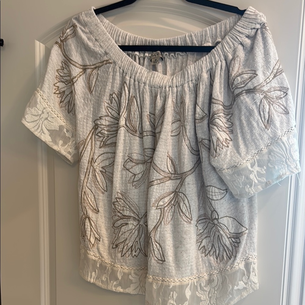 Lucky Brand Cream Floral Embroidered Blouse